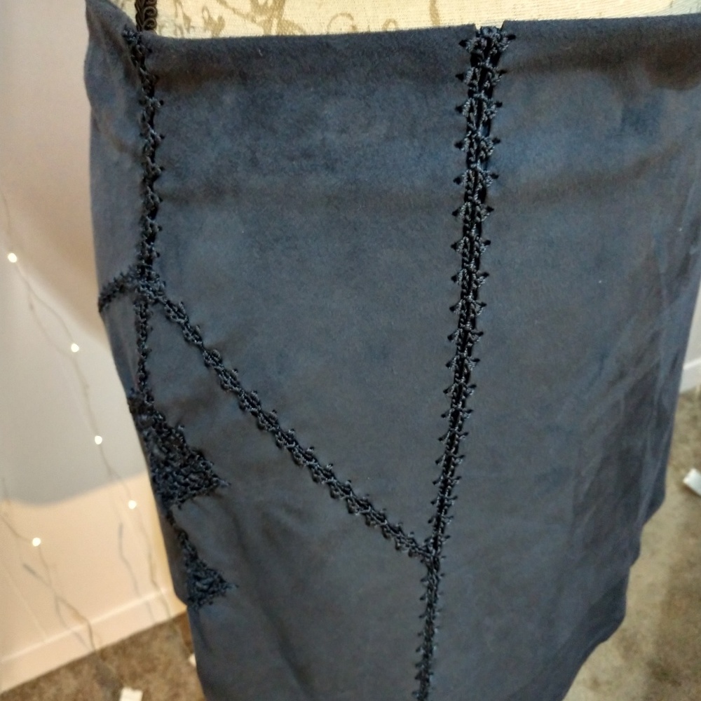 American Rag Suede Skirt - Picture 4 of 5